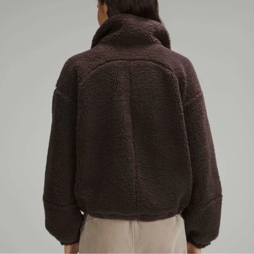 Lululemon brown Sherpa jacket cinchable size 4 NWOT - Picture 9 of 12
